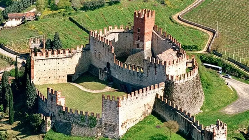 Castello di Soave
