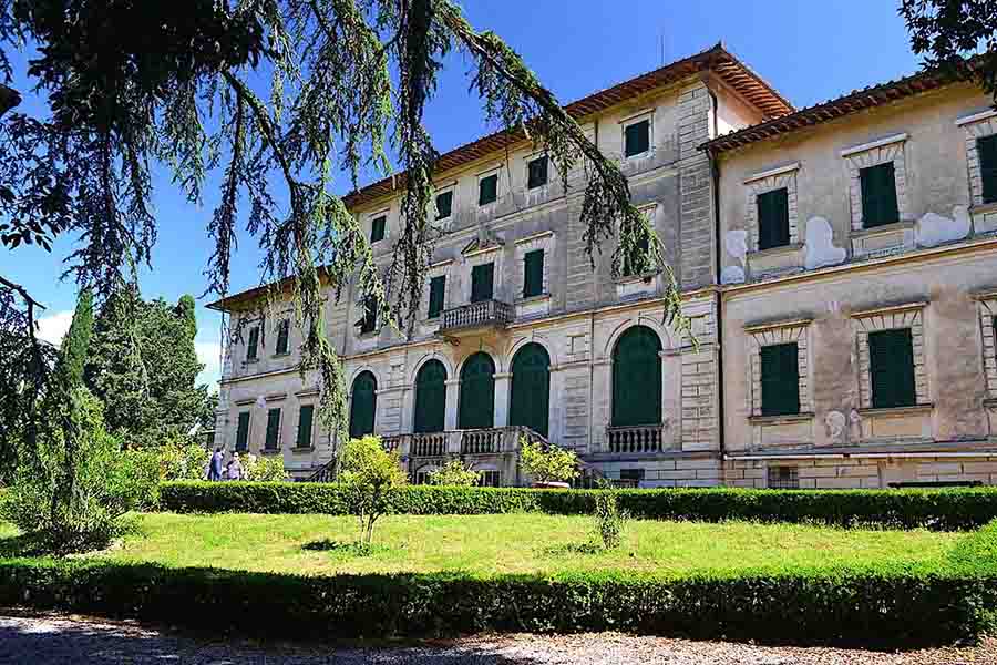 Villa-winery in the Chianti Rufina wine region
