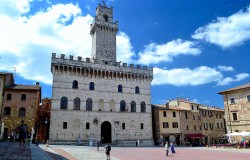 Montepulciano hill top town 